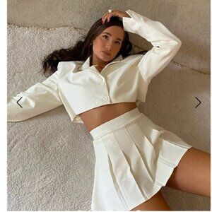 LAST CHANCE NWT WeWoreWhat cropped blazer pleated skirt set herringbone vanilla